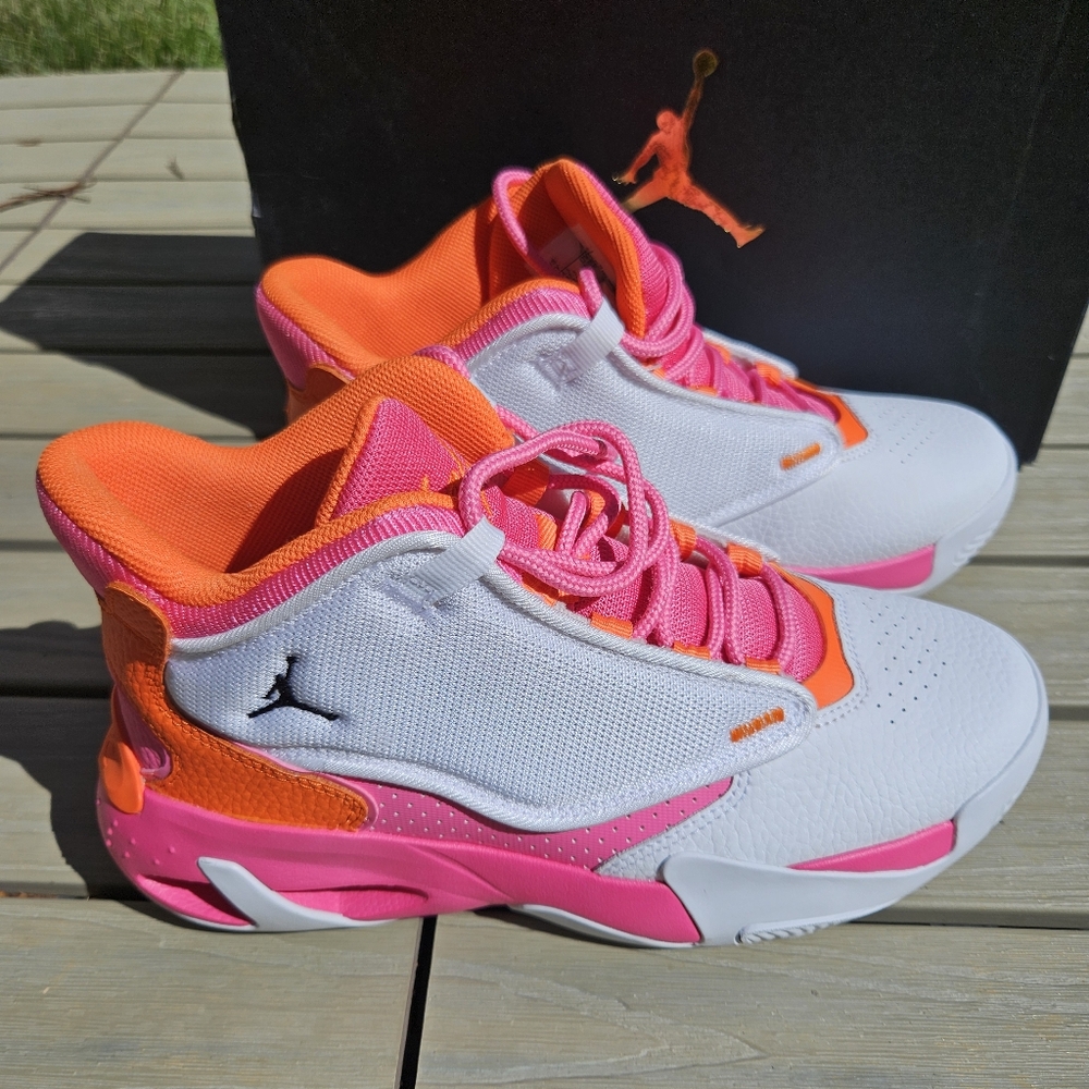 Jordan Max Aura 4 WNBA Sneakers